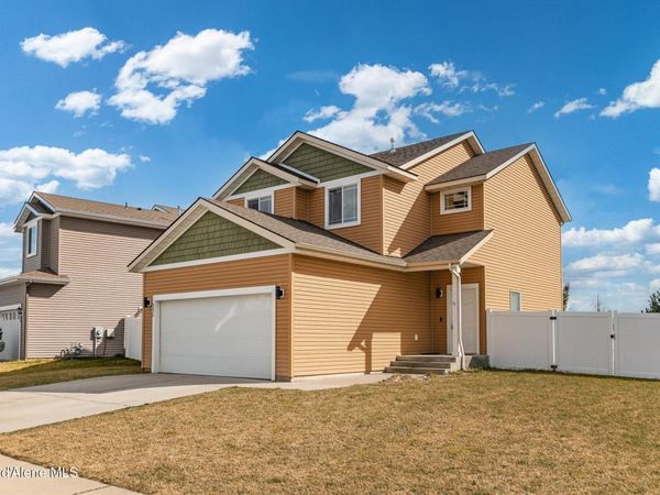 8576 N Haddon St, Post Falls, ID 83854