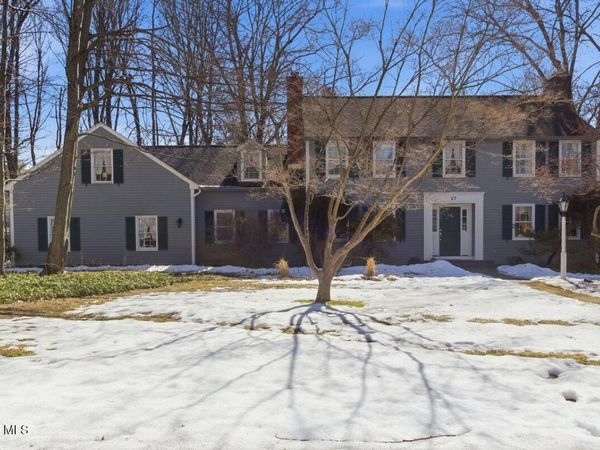 27 Wexford Road, Delmar, NY 12054