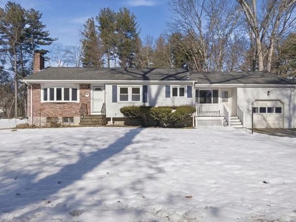 14 Manning Street, Wilmington, MA 01887