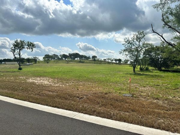 163 Landings WAY , Spicewood, TX 78669