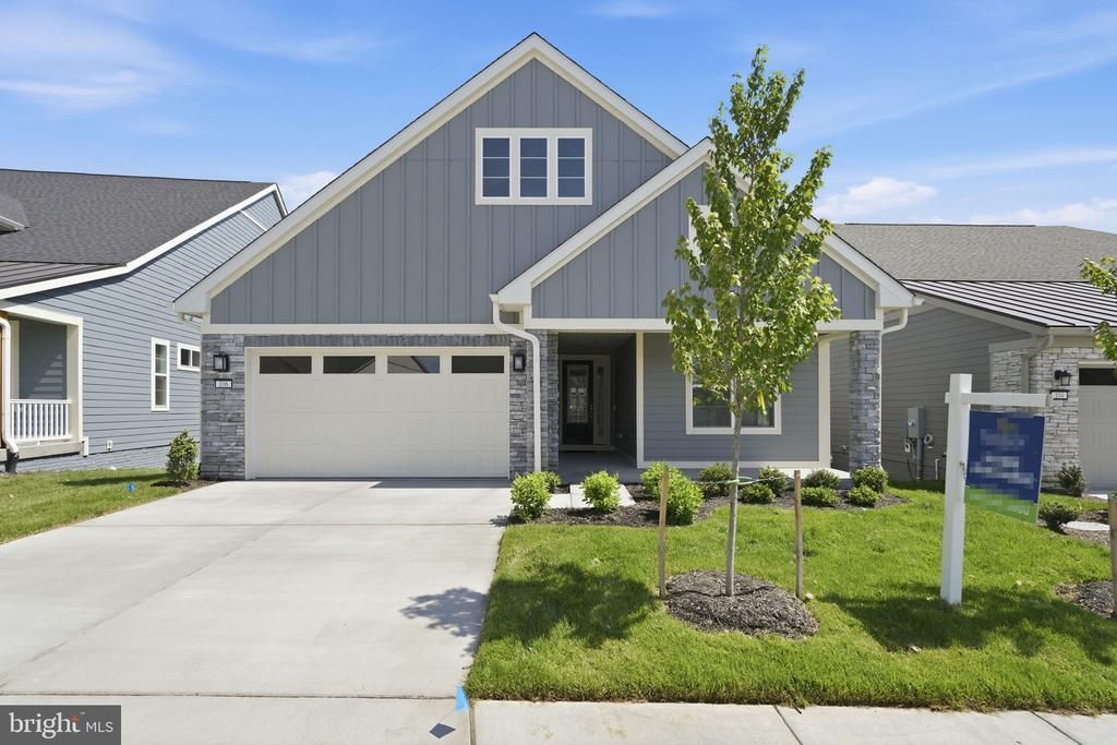 106 Rhododendron Court, Lake Frederick, VA 22630 Main Photo