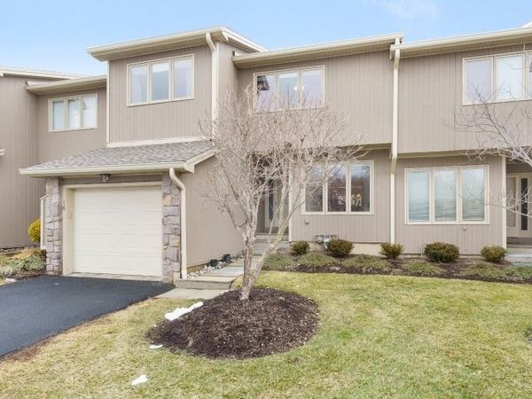 16 Riggs Ct, Bernards, NJ 07920