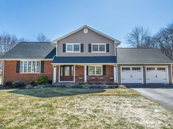 80 Toby Dr, Roxbury, NJ 07876