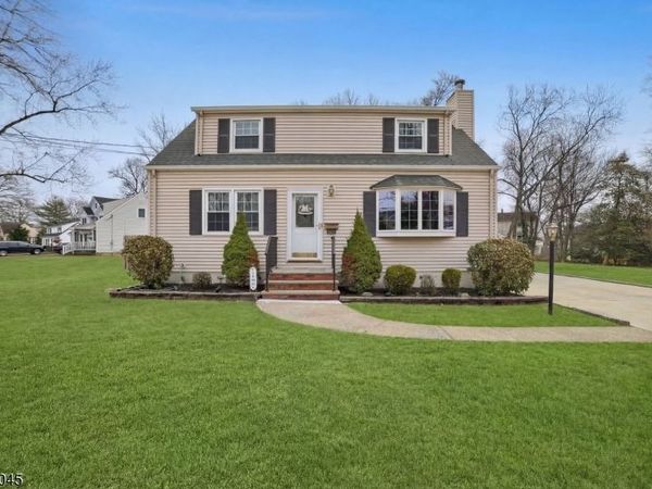 34 Maclennon Pl, Fanwood, NJ 07023