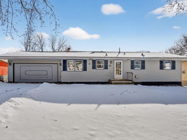 8941 48th Avenue N, New Hope, MN 55428