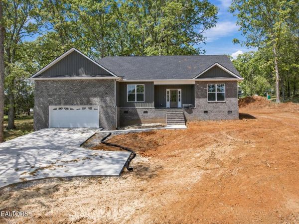 3187 Fairoaks Drive, Maryville, TN 37803