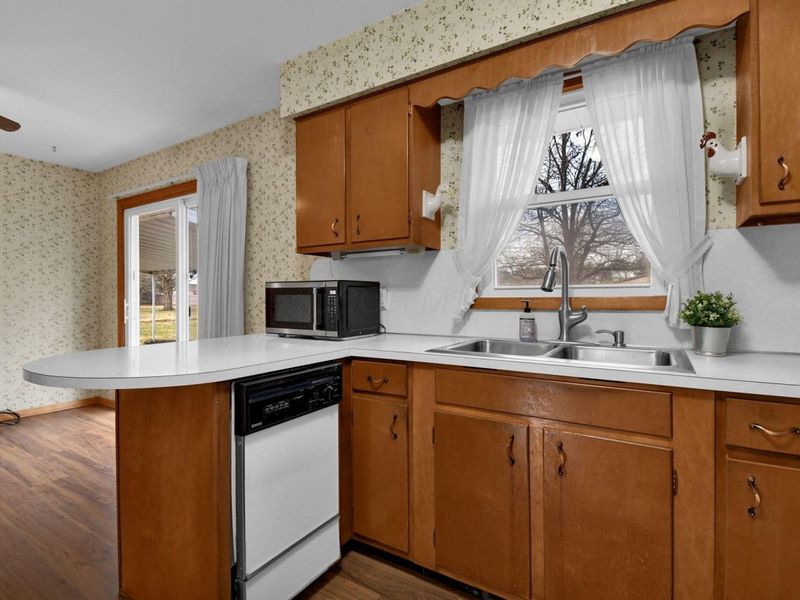 1382 Sherwood Downs E, Newark, OH 43055 Photo 13