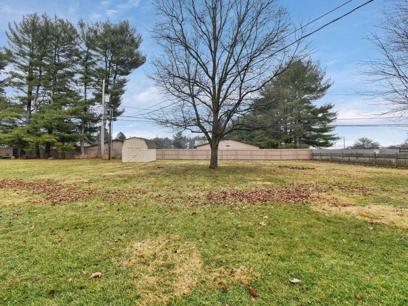 1382 Sherwood Downs E, Newark, OH 43055 Photo 36