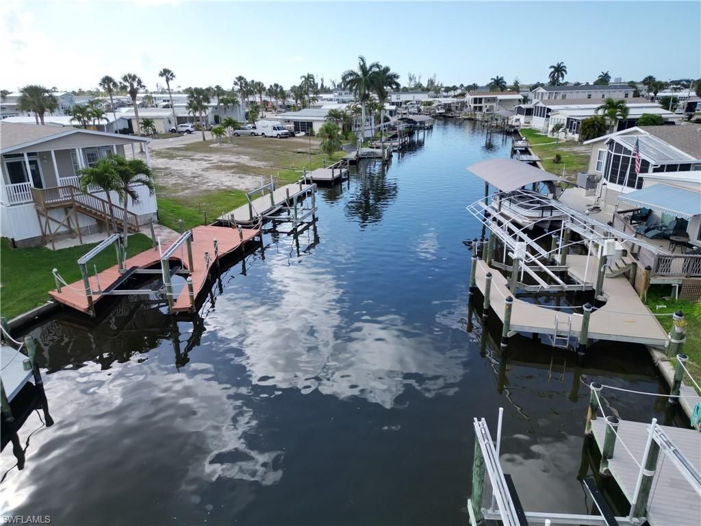 17820 Peppard Dr, Fort Myers Beach, FL 33931 Photo