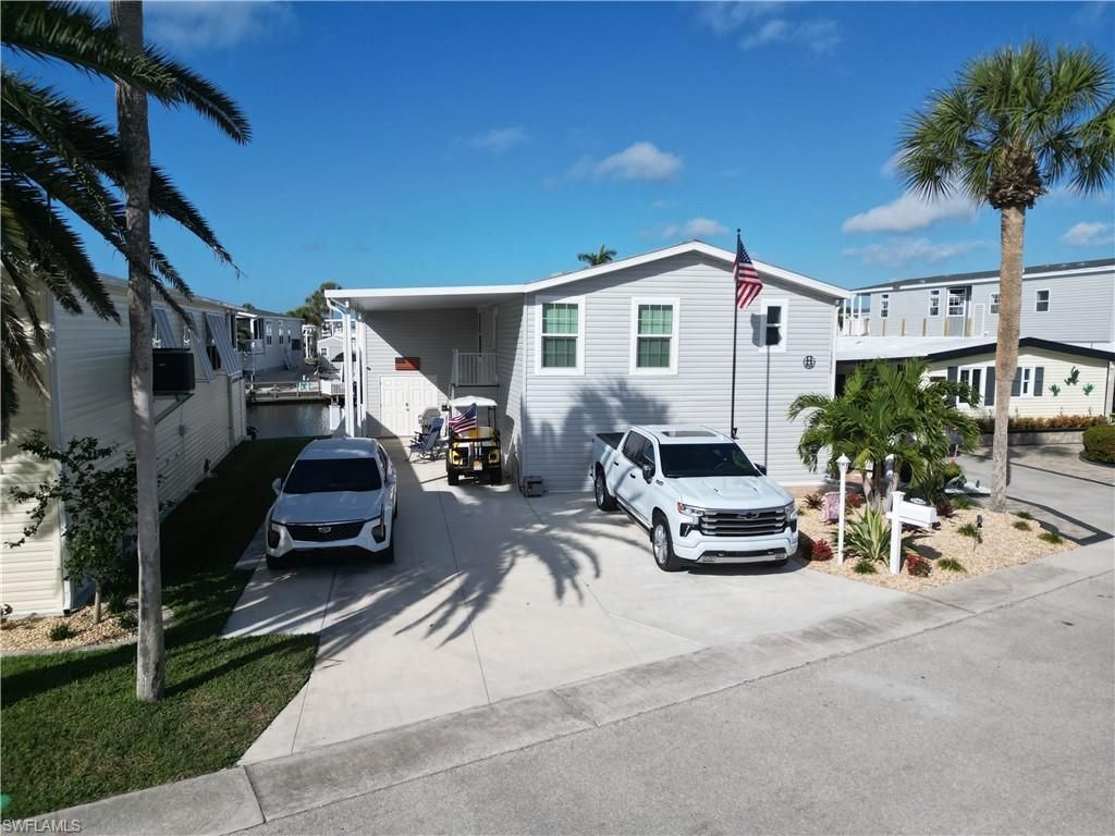 17820 Peppard Dr, Fort Myers Beach, FL 33931 Photo