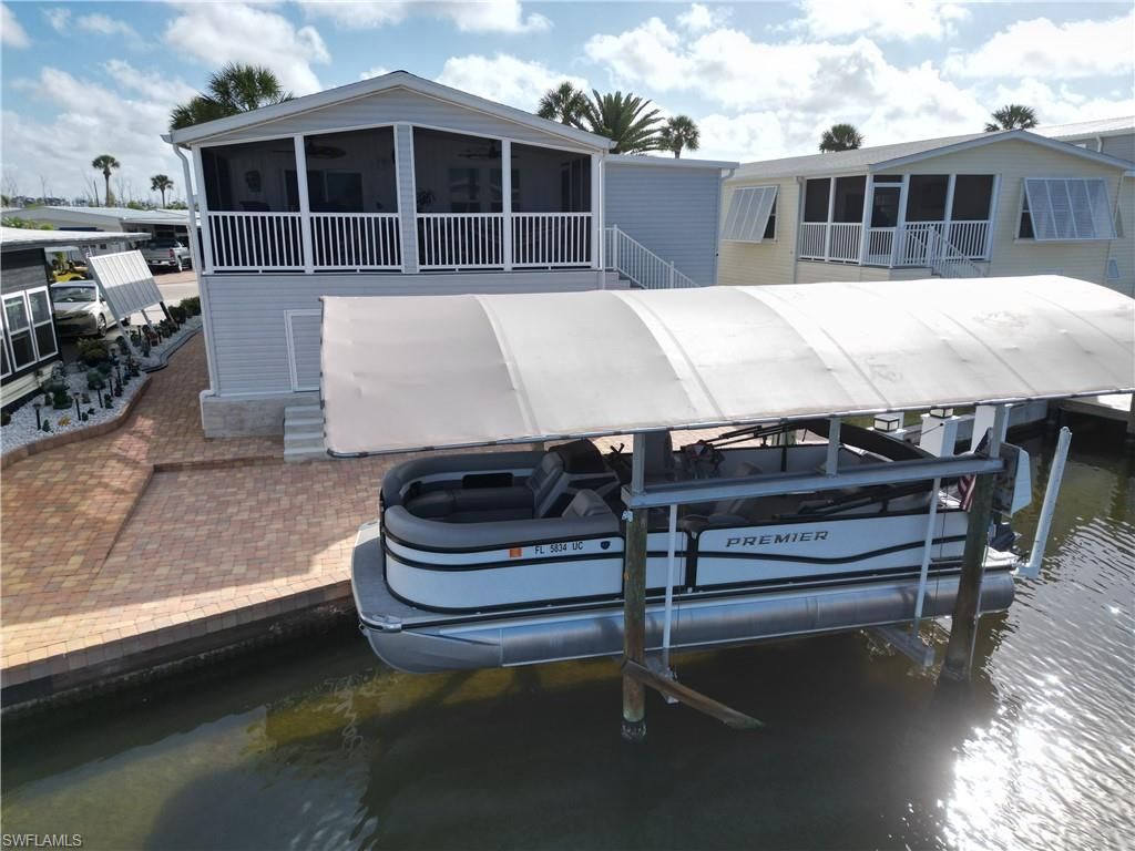 17820 Peppard Dr, Fort Myers Beach, FL 33931 Photo