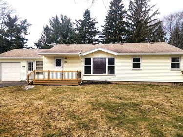 788 Embury Road, Penfield, NY 14526