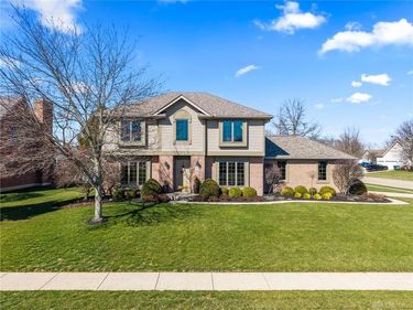 807 Claymore Court, Tipp City, OH 45371