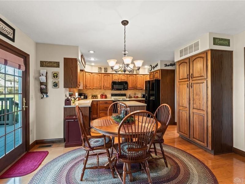 807 Claymore Court, Tipp City, OH 45371 Photo 12