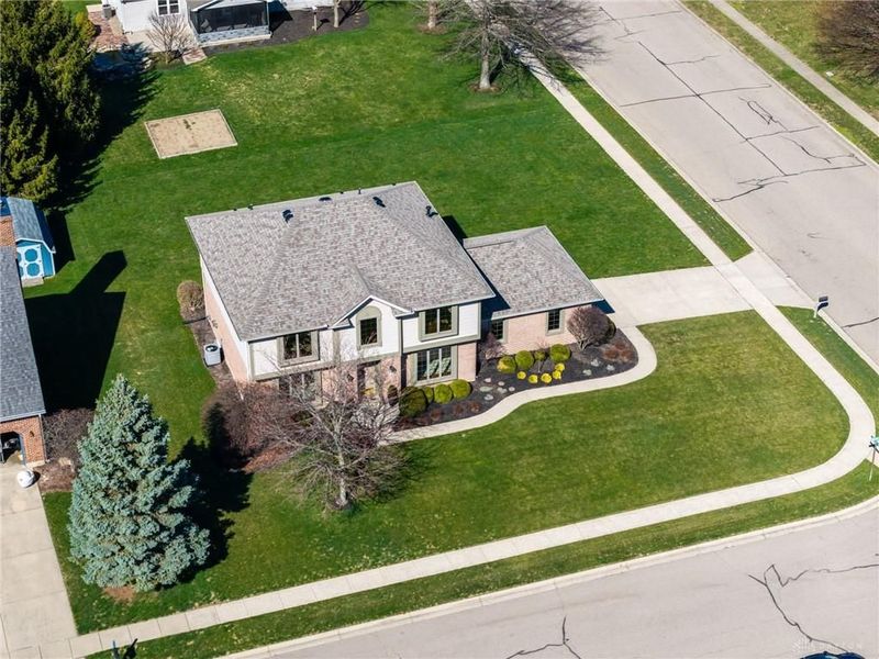 807 Claymore Court, Tipp City, OH 45371 Photo 2