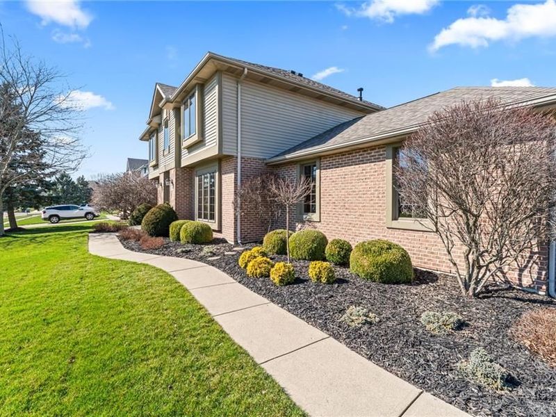 807 Claymore Court, Tipp City, OH 45371 Photo 3