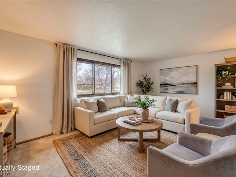 24419 Ronan Road, Bedford Heights, OH 44146 Photo 12