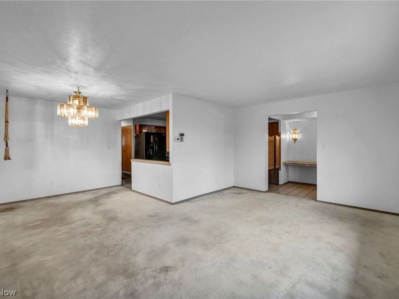 24419 Ronan Road, Bedford Heights, OH 44146 Photo 17