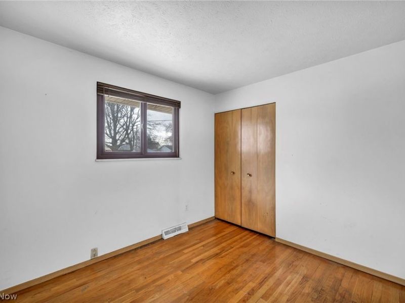 24419 Ronan Road, Bedford Heights, OH 44146 Photo 26