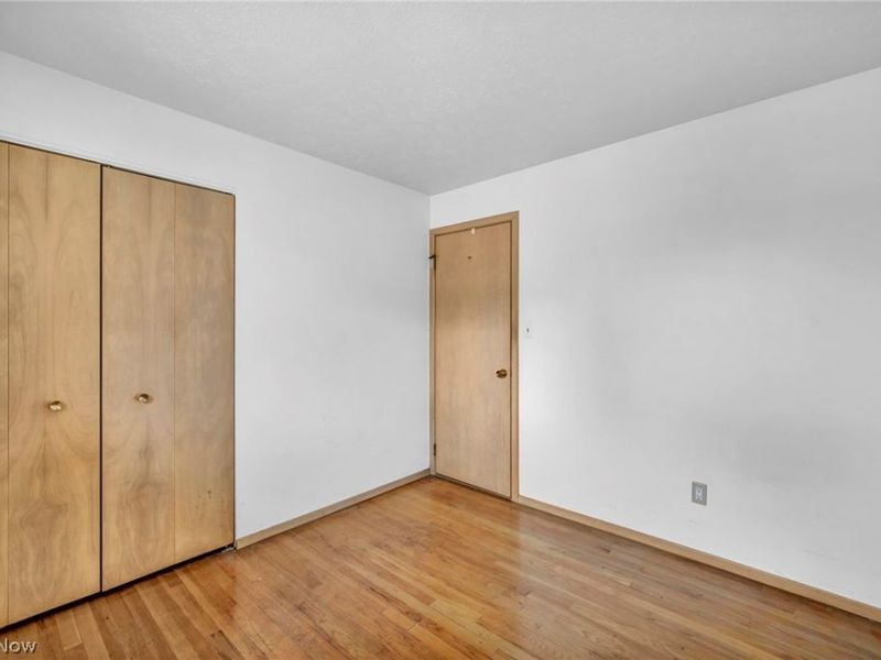 24419 Ronan Road, Bedford Heights, OH 44146 Photo 27