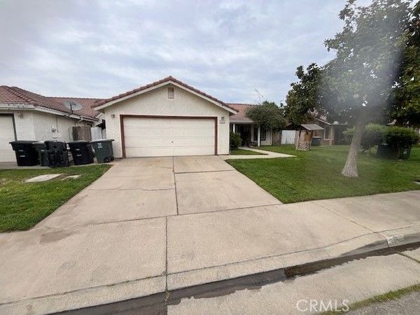 2859 Elm, Livingston, CA 95334