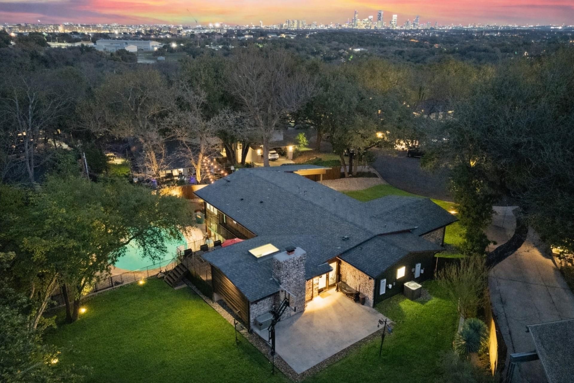 3302 Cherry Tree Cir, Austin, TX 78731 Main Photo