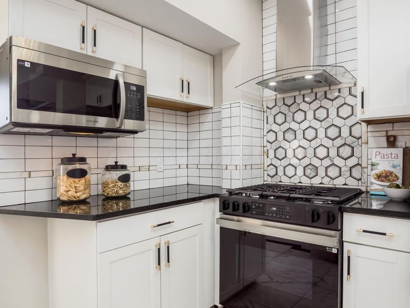 214 Parkwood Avenue, Columbus, OH 43203 Photo 9