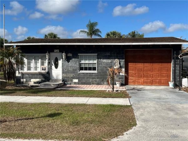 4800 SE Ebbtide Avenue, Port Salerno, FL 34997