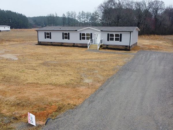 7585 Alice Court, Castalia, NC 27816