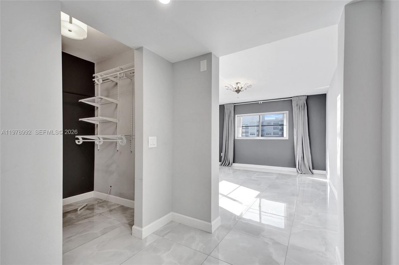 1075 92nd St, Unit 405, Bay Harbor Islands, FL 33154 Photo