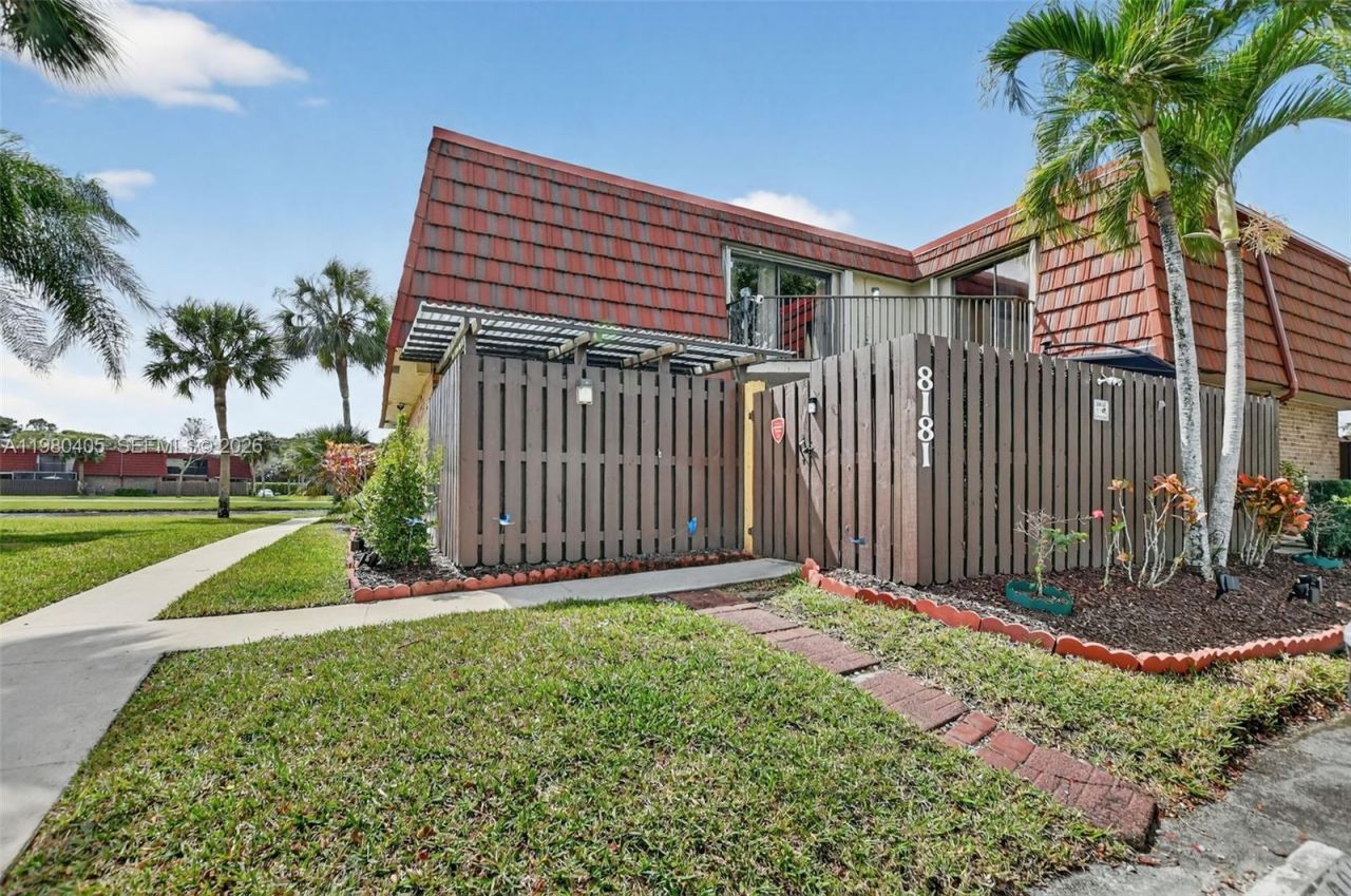 8181 Boca Rio Dr , Unit 8181, Boca Raton, FL 33433 Photo