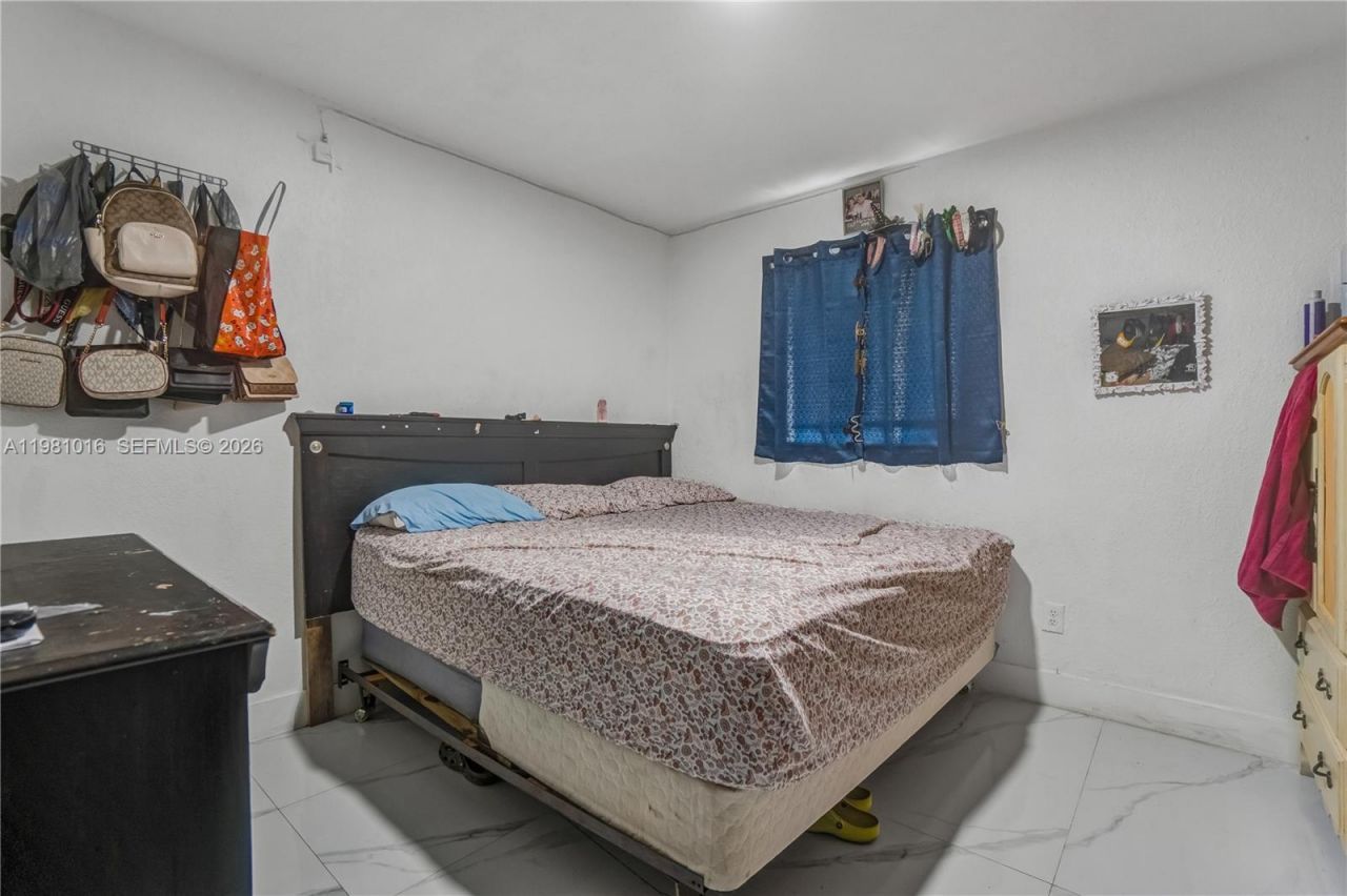 1570 NE 9th St , Homestead, FL 33033 Photo