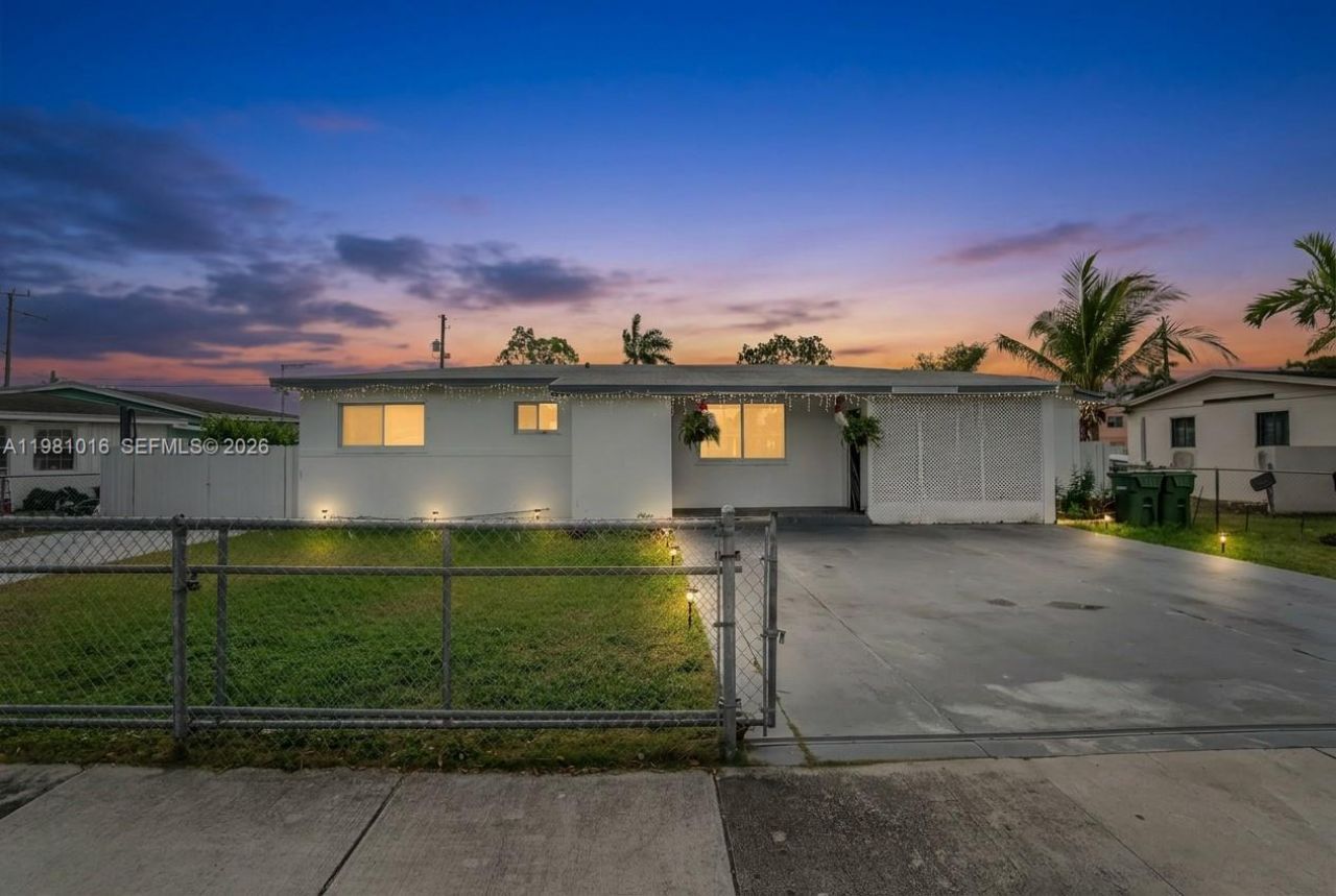 1570 NE 9th St , Homestead, FL 33033 Photo