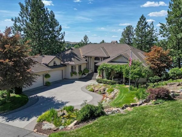 511 N Dunbarton Oaks Ln, Liberty Lake, WA 99019