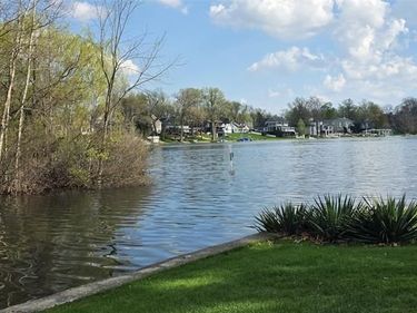 9100 Pittsfield Street, Commerce Twp, MI 48382