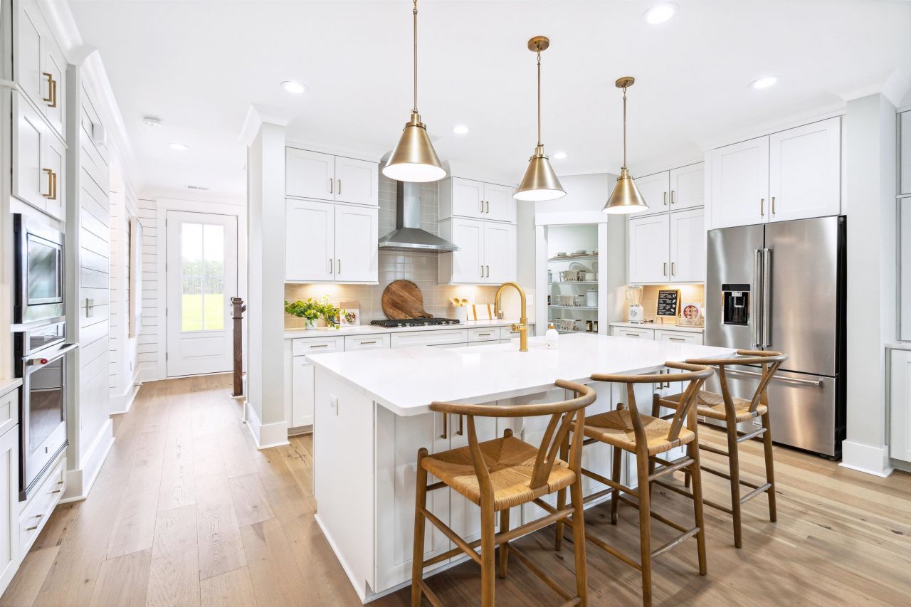 1139 Milford Way Photo 2