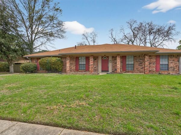 2422 Somersworth Drive, Shreveport, LA 71118