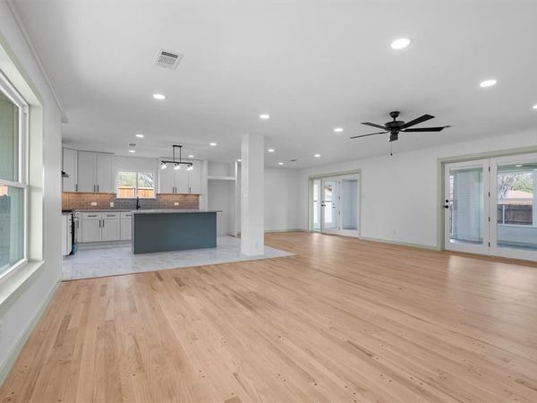 662 Fox Avenue, Lewisville, TX 75057