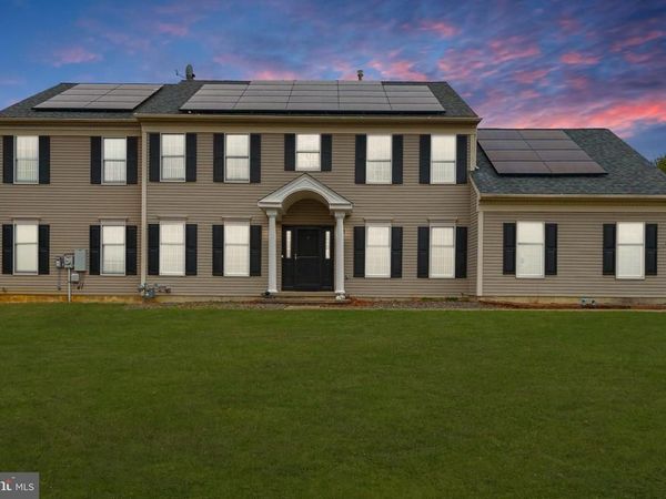 218 HERITAGE DRIVE, COLUMBUS, NJ 08022