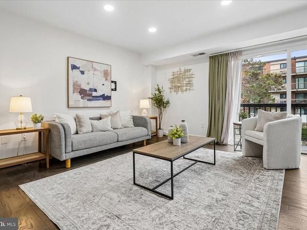 3220 S 28TH STREET, Unit 202, ALEXANDRIA, VA 22302