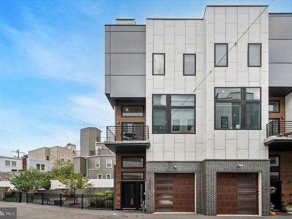 2537 GRADUATE SQUARE, PHILADELPHIA, PA 19146