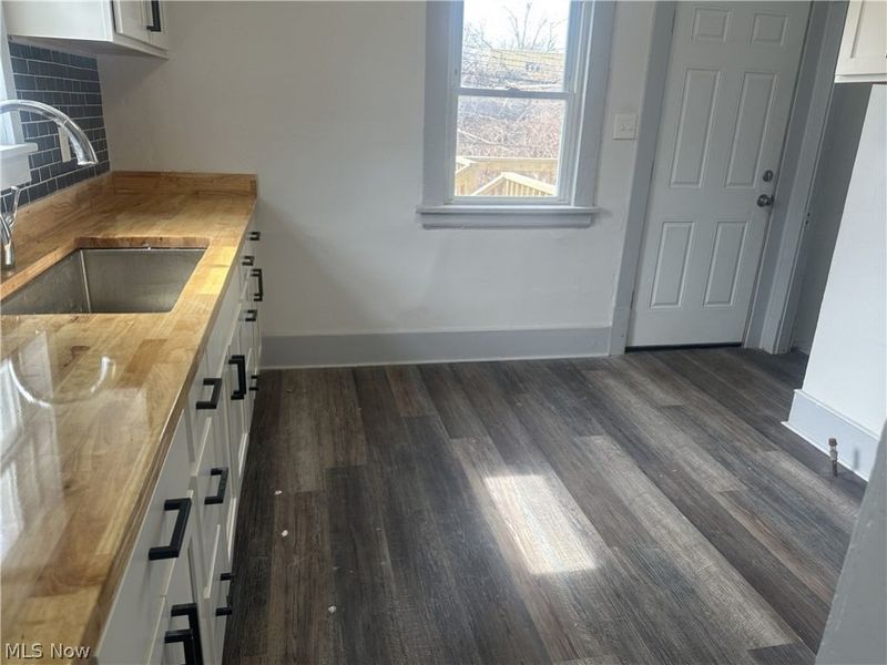 1268 E 133rd Street, East Cleveland, OH 44112 Photo 8