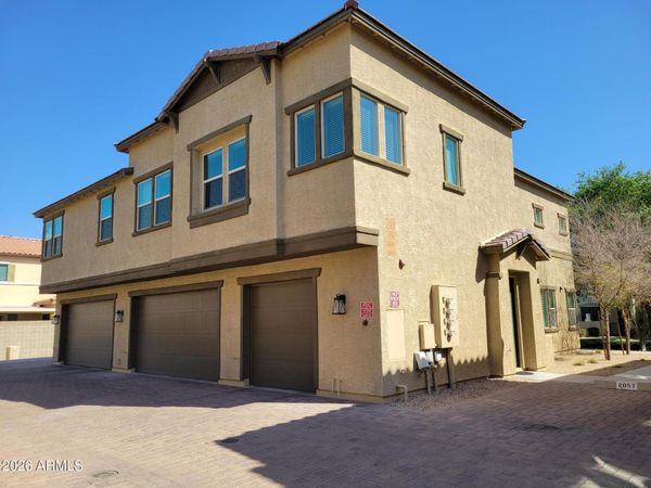 14870 W ENCANTO Boulevard, Unit 1058, Goodyear, AZ 85395