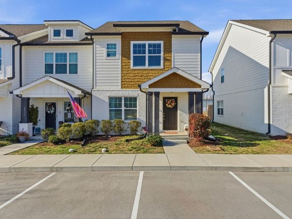 2033 Axis Ave, Old Hickory, TN 37138