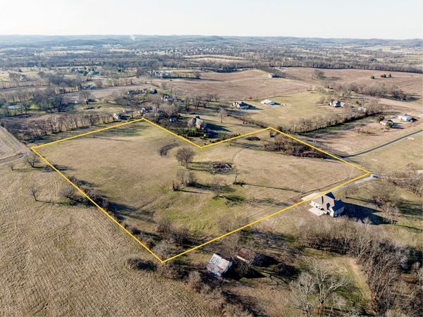 508 Branham Mill Rd, Gallatin, TN 37066