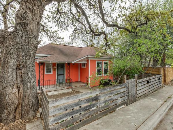 1903 E 10th ST, Austin, TX 78702