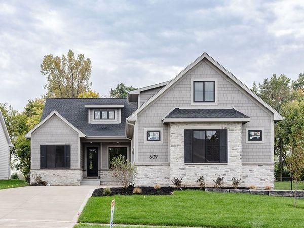 609 Pelican Drive, Polk City, IA 50226