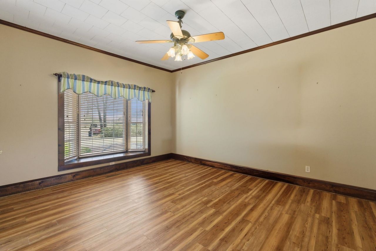 204 Old Dunn Ln. Photo 4