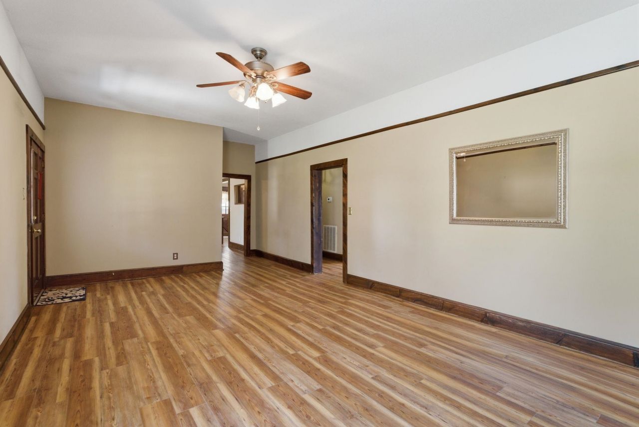 204 Old Dunn Ln. Photo 6