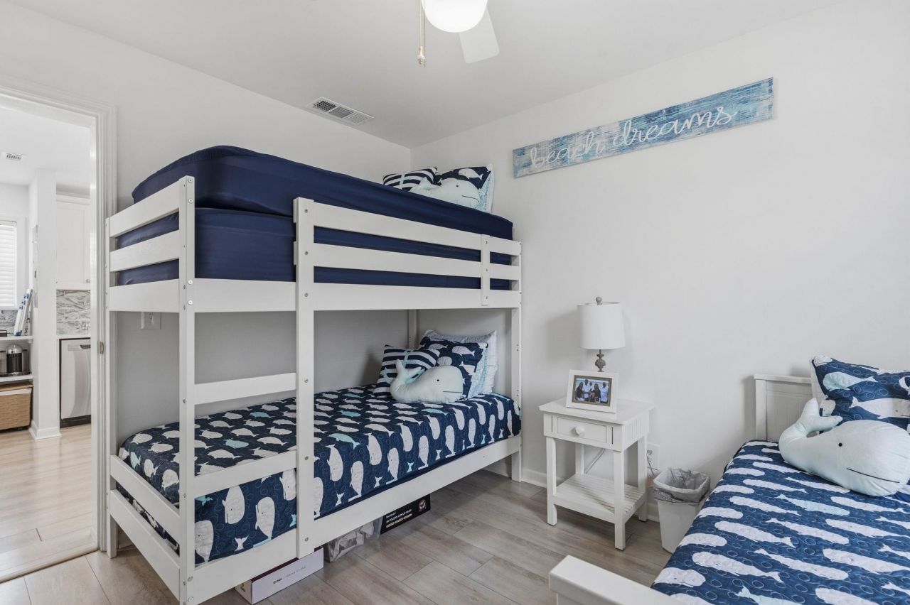 437 Bay Dr. Photo 15